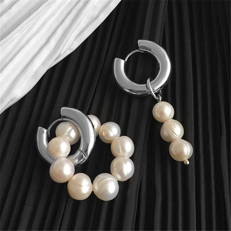 Minerva Round Pearls Drop Earrings